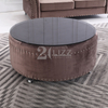 Divano in tessuto marrone stile classico con struttura in legno